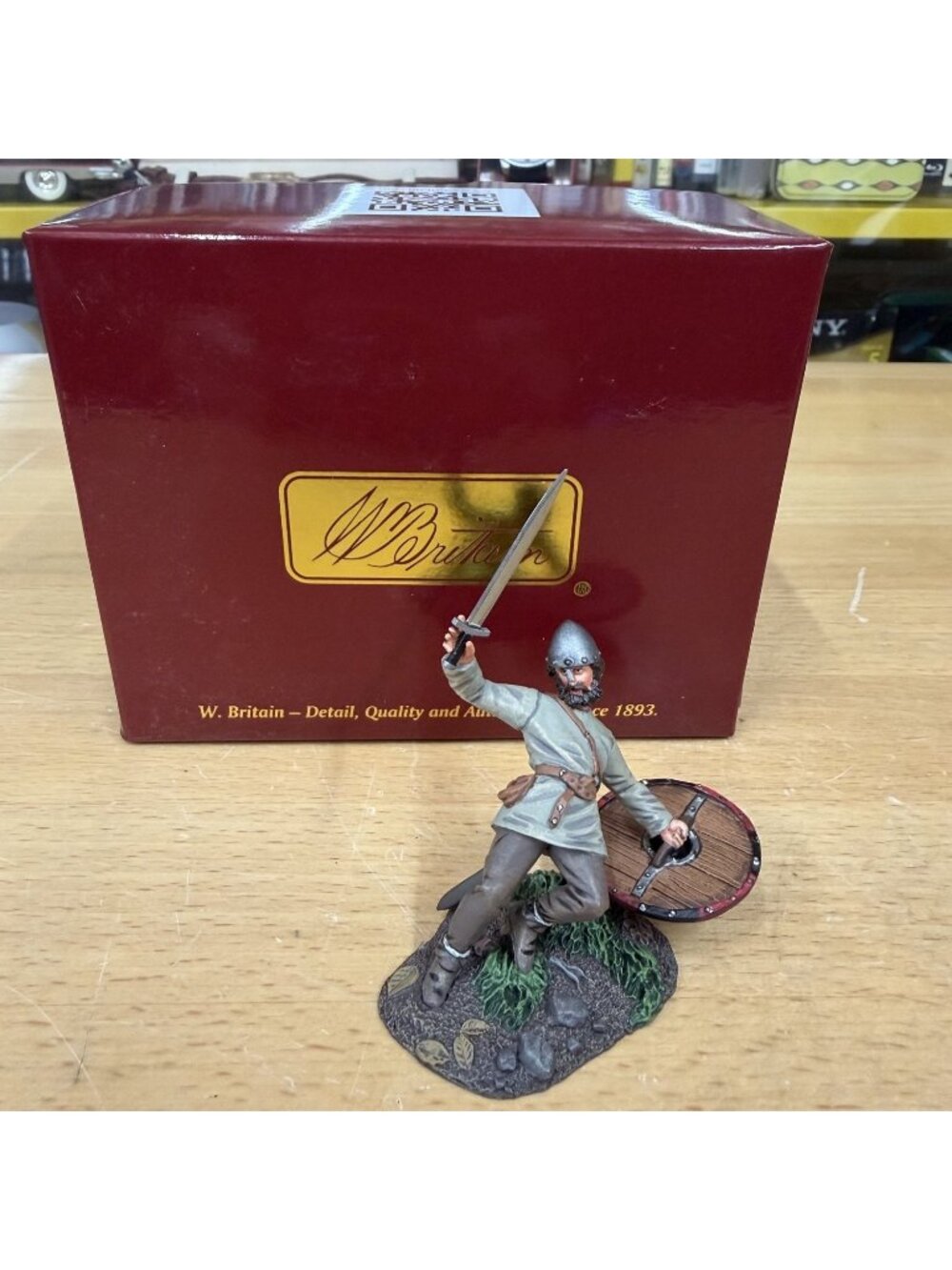 W. Britain 62118 Wrath of the Northmen Saxon Casualty Falling No. 1 Leofric Boxe